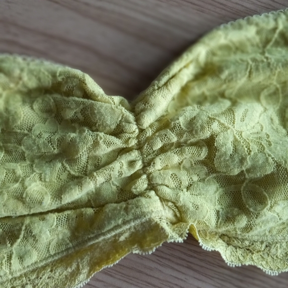 Hollister Bandeaus - Picture 5 of 7